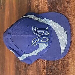 New York Yankees Fitted Ball Cap Hat Blue Gray 7 7/8 64.5cm Head Global